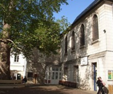 Ecole primaire et collège à Tours